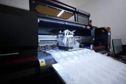 DTF transfer 57×100 cm – plnobarevný potisk textilu